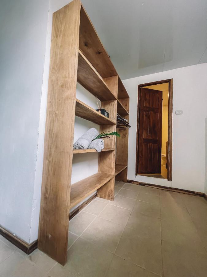 El Gato Rojas Surf Hostel Playa Santa Teresa  Εξωτερικό φωτογραφία