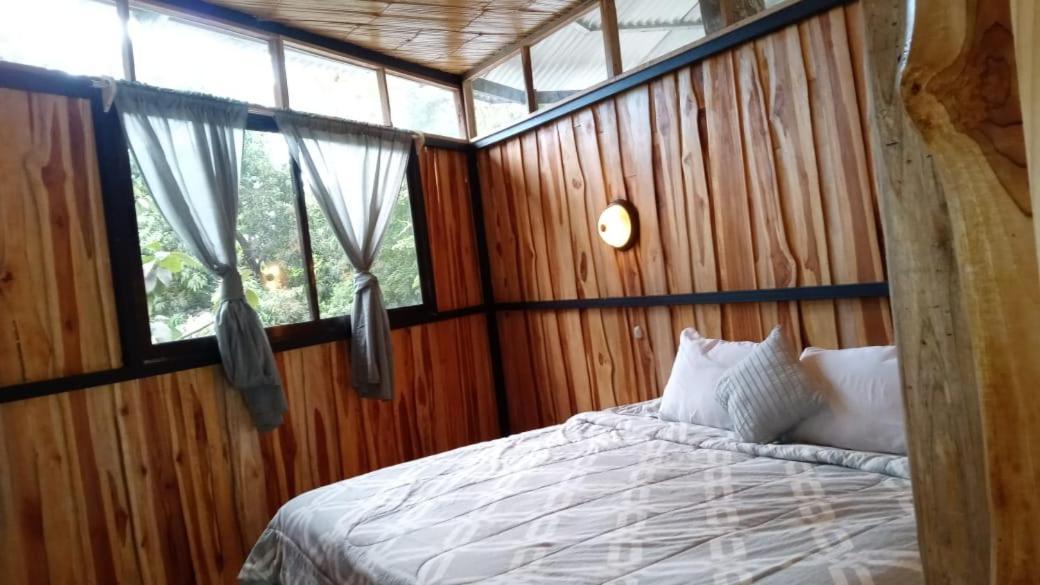 El Gato Rojas Surf Hostel Playa Santa Teresa  Εξωτερικό φωτογραφία