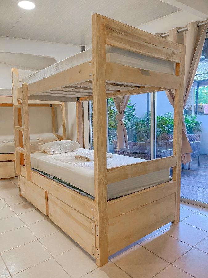El Gato Rojas Surf Hostel Playa Santa Teresa  Εξωτερικό φωτογραφία