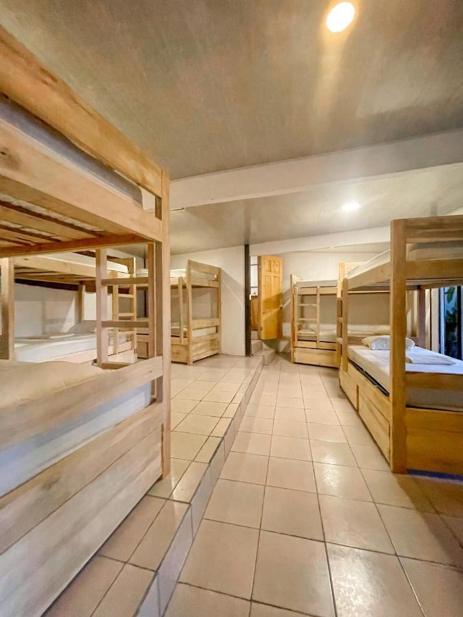 El Gato Rojas Surf Hostel Playa Santa Teresa  Εξωτερικό φωτογραφία