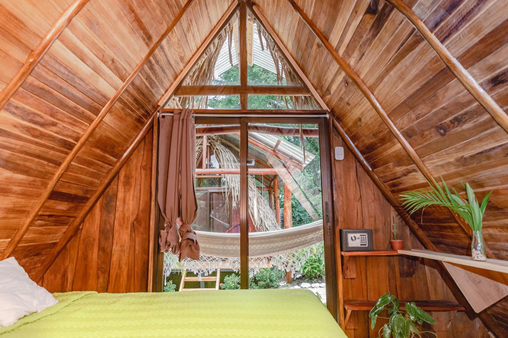 El Gato Rojas Surf Hostel Playa Santa Teresa  Εξωτερικό φωτογραφία