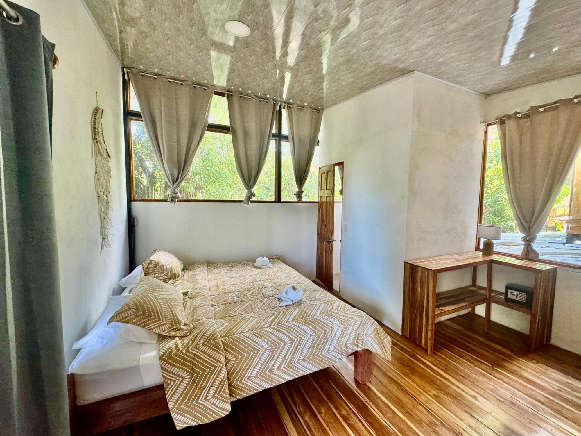 El Gato Rojas Surf Hostel Playa Santa Teresa  Εξωτερικό φωτογραφία